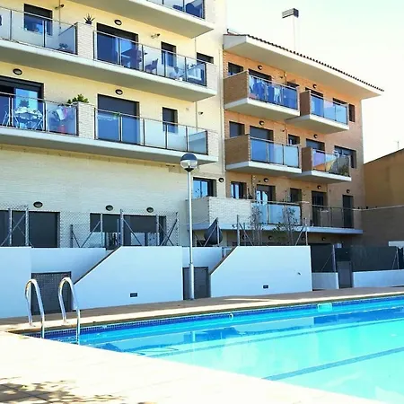 Apartamento En Con Piscina Y Parking