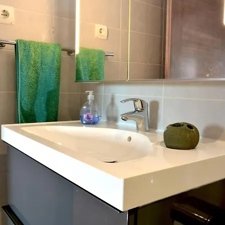 Apartamento En Con Piscina Y Parking *